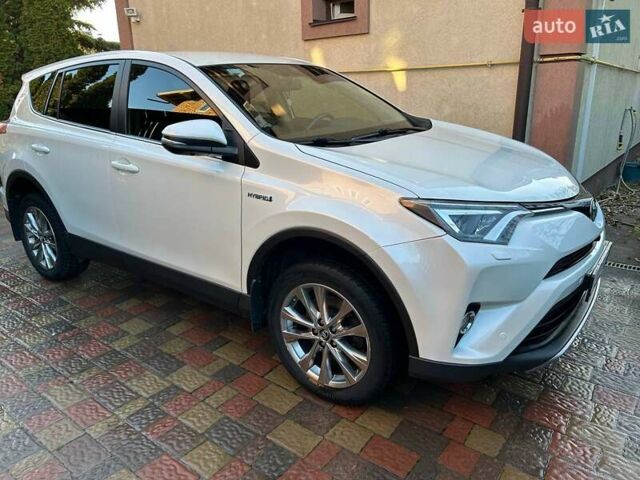 Белый Тойота РАВ 4, объемом двигателя 2.5 л и пробегом 108 тыс. км за 25300 $, фото 9 на Automoto.ua