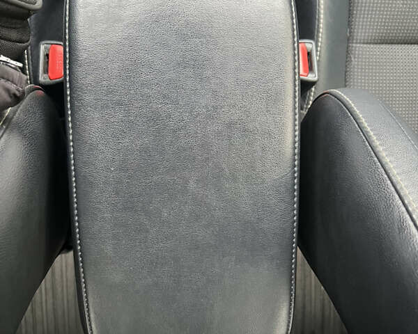 Белый Тойота РАВ 4, объемом двигателя 2.49 л и пробегом 199 тыс. км за 22999 $, фото 47 на Automoto.ua