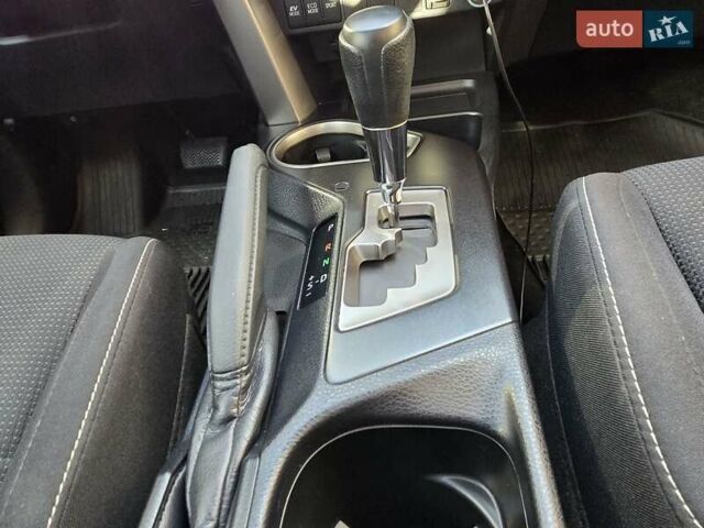 Тойота РАВ 4 2017 в Киеве на Automoto.ua Белый Тойота РАВ 4, объемом двигателя 2.49 л и пробегом 95 тыс. км за 21500 $, фото 35 на Automoto.ua