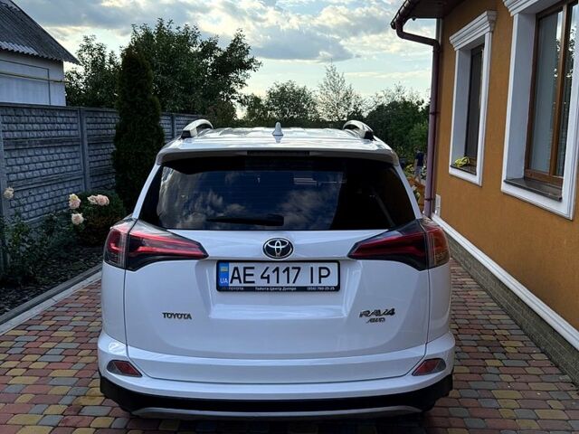 Белый Тойота РАВ 4, объемом двигателя 2.2 л и пробегом 73 тыс. км за 22500 $, фото 7 на Automoto.ua