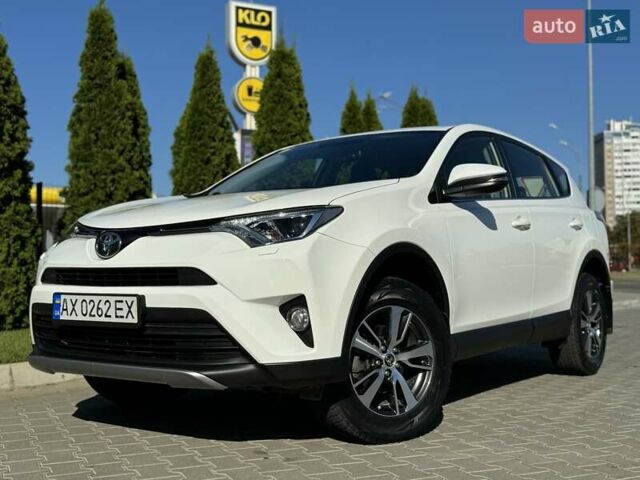 Білий Тойота РАВ 4, об'ємом двигуна 1.99 л та пробігом 93 тис. км за 21500 $, фото 14 на Automoto.ua