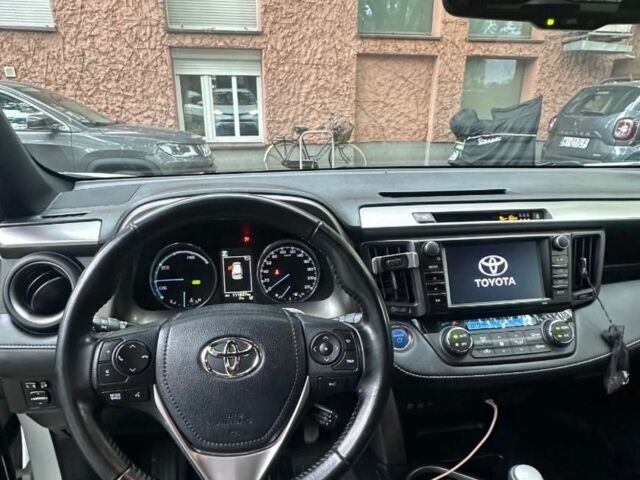 Тойота РАВ 4 2017 в Киеве на Automoto.ua Белый Тойота РАВ 4, объемом двигателя 2 л и пробегом 116 тыс. км за 8000 $, фото 7 на Automoto.ua