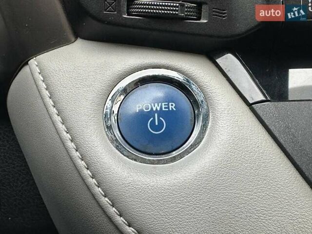 Білий Тойота РАВ 4, об'ємом двигуна 2.49 л та пробігом 122 тис. км за 19990 $, фото 29 на Automoto.ua