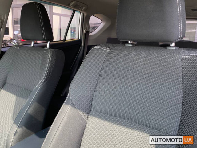 Белый Тойота РАВ 4, объемом двигателя 2 л и пробегом 171 тыс. км за 20300 $, фото 11 на Automoto.ua