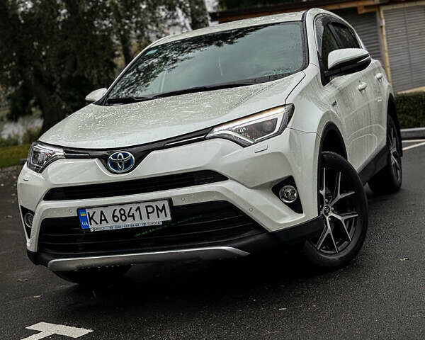 Белый Тойота РАВ 4, объемом двигателя 2.49 л и пробегом 146 тыс. км за 23999 $, фото 6 на Automoto.ua