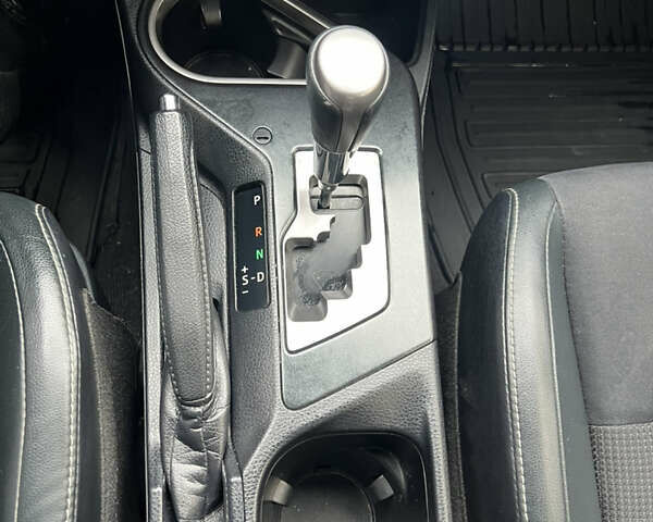 Белый Тойота РАВ 4, объемом двигателя 2.49 л и пробегом 199 тыс. км за 22999 $, фото 48 на Automoto.ua