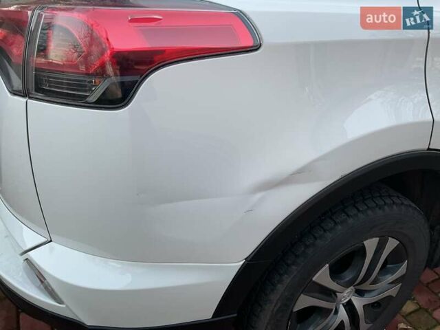 Белый Тойота РАВ 4, объемом двигателя 1.99 л и пробегом 138 тыс. км за 18500 $, фото 10 на Automoto.ua