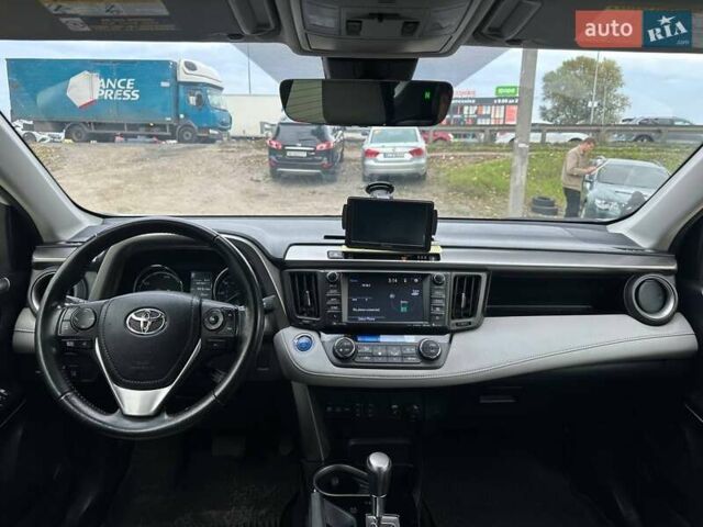 Білий Тойота РАВ 4, об'ємом двигуна 2.49 л та пробігом 122 тис. км за 19990 $, фото 14 на Automoto.ua