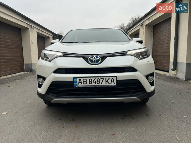 Белый Тойота РАВ 4, объемом двигателя 2.49 л и пробегом 199 тыс. км за 22999 $, фото 2 на Automoto.ua