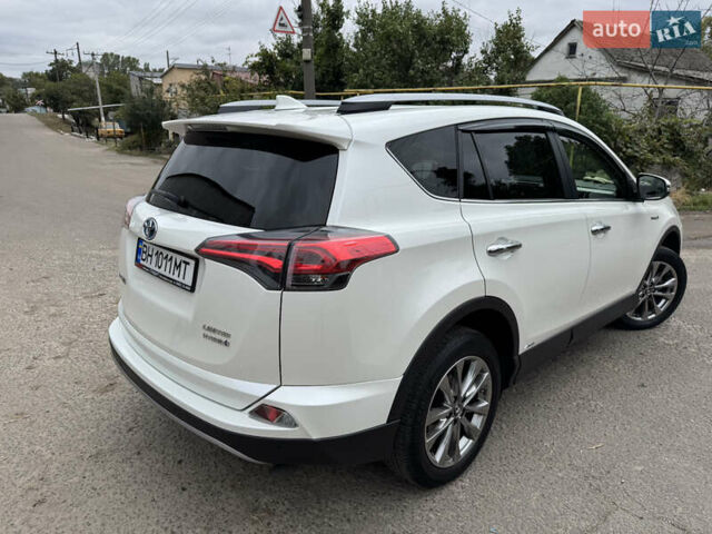 Білий Тойота РАВ 4, об'ємом двигуна 2.49 л та пробігом 96 тис. км за 22300 $, фото 4 на Automoto.ua