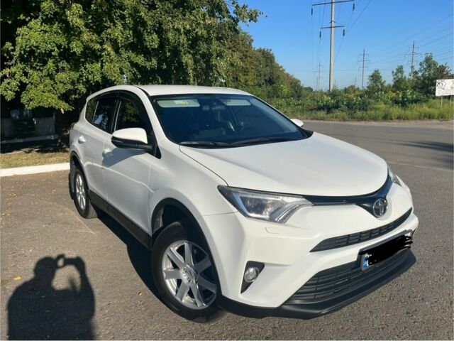 Белый Тойота РАВ 4, объемом двигателя 2.2 л и пробегом 144 тыс. км за 24000 $, фото 2 на Automoto.ua