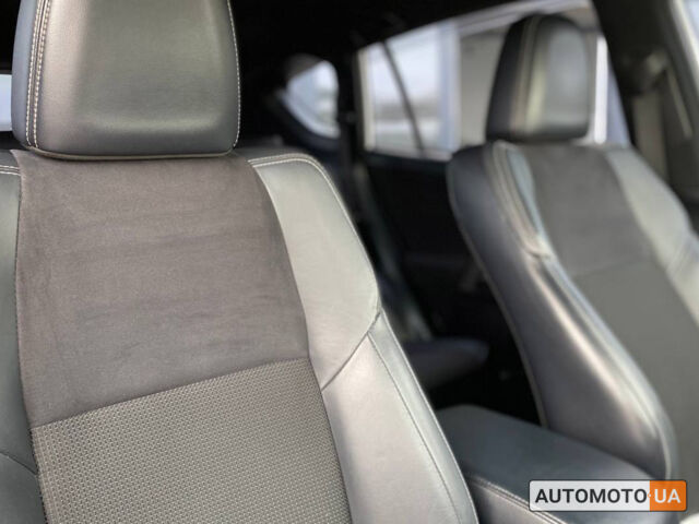 Білий Тойота РАВ 4, об'ємом двигуна 2.2 л та пробігом 288 тис. км за 22900 $, фото 17 на Automoto.ua