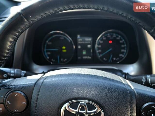 Тойота РАВ 4 2017 в Виннице на Automoto.ua Белый Тойота РАВ 4, объемом двигателя 2.49 л и пробегом 199 тыс. км за 22990 $, фото 23 на Automoto.ua