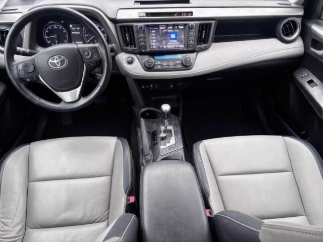 Белый Тойота РАВ 4, объемом двигателя 2.5 л и пробегом 56 тыс. км за 6700 $, фото 7 на Automoto.ua