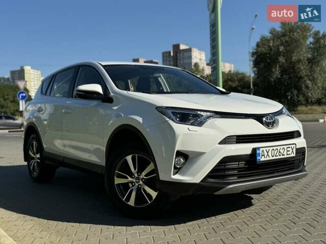 Білий Тойота РАВ 4, об'ємом двигуна 1.99 л та пробігом 93 тис. км за 21500 $, фото 1 на Automoto.ua