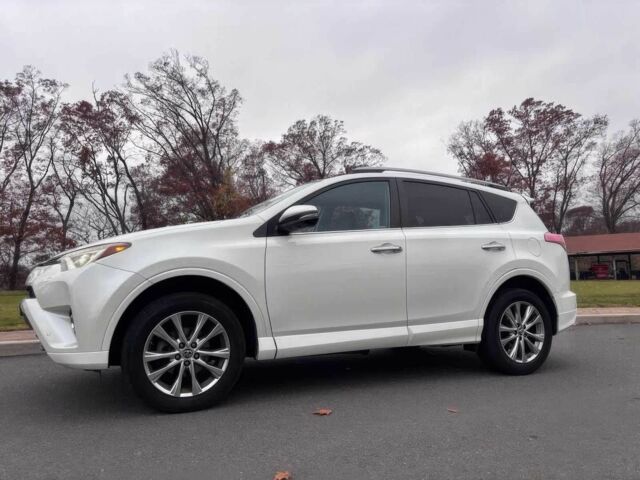 Белый Тойота РАВ 4, объемом двигателя 2.5 л и пробегом 56 тыс. км за 6700 $, фото 2 на Automoto.ua