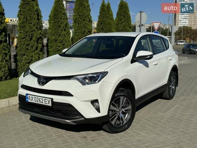 Білий Тойота РАВ 4, об'ємом двигуна 1.99 л та пробігом 93 тис. км за 21500 $, фото 15 на Automoto.ua