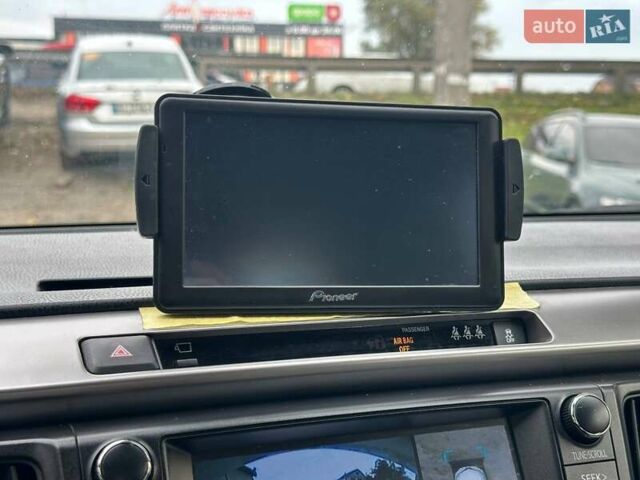 Білий Тойота РАВ 4, об'ємом двигуна 2.49 л та пробігом 122 тис. км за 19990 $, фото 16 на Automoto.ua