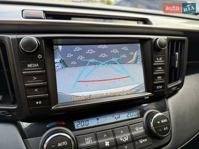 Білий Тойота РАВ 4, об'ємом двигуна 2.23 л та пробігом 192 тис. км за 20500 $, фото 77 на Automoto.ua