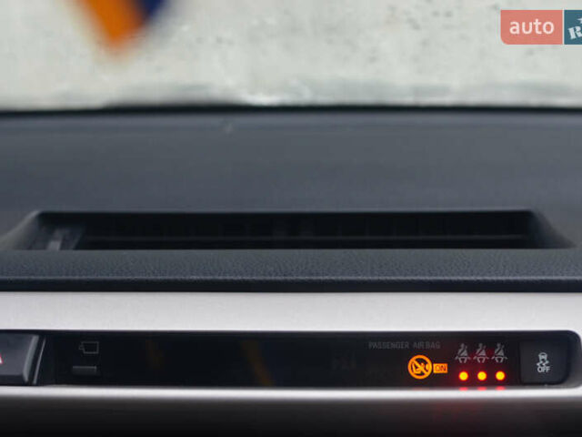 Тойота РАВ 4 2017 в Львове на Automoto.ua Белый Тойота РАВ 4, объемом двигателя 2.49 л и пробегом 187 тыс. км за 22990 $, фото 30 на Automoto.ua