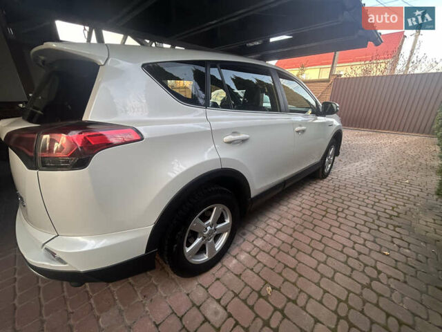 Білий Тойота РАВ 4, об'ємом двигуна 2.49 л та пробігом 146 тис. км за 24000 $, фото 6 на Automoto.ua