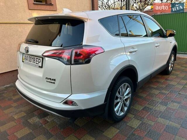 Белый Тойота РАВ 4, объемом двигателя 2.5 л и пробегом 108 тыс. км за 25300 $, фото 8 на Automoto.ua