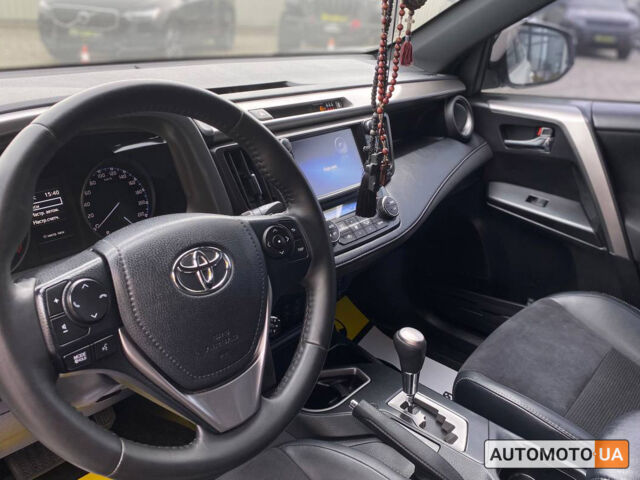 Білий Тойота РАВ 4, об'ємом двигуна 2.2 л та пробігом 288 тис. км за 22900 $, фото 11 на Automoto.ua