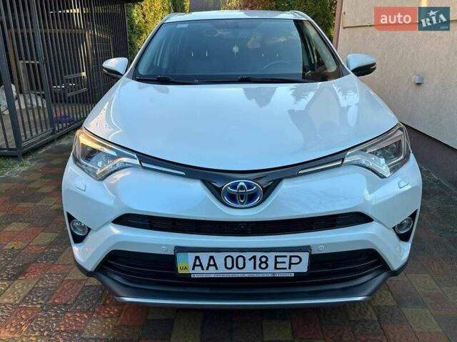 Белый Тойота РАВ 4, объемом двигателя 2.5 л и пробегом 108 тыс. км за 25300 $, фото 5 на Automoto.ua