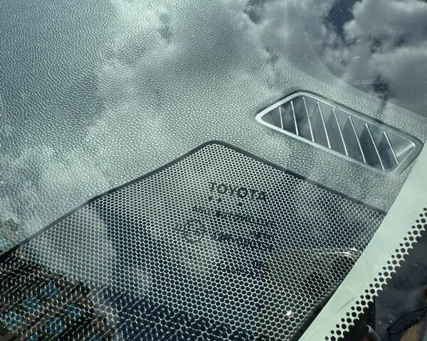 Белый Тойота РАВ 4, объемом двигателя 2.49 л и пробегом 140 тыс. км за 27000 $, фото 22 на Automoto.ua