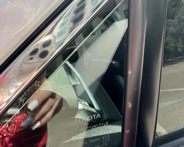 Белый Тойота РАВ 4, объемом двигателя 2.49 л и пробегом 140 тыс. км за 27000 $, фото 21 на Automoto.ua