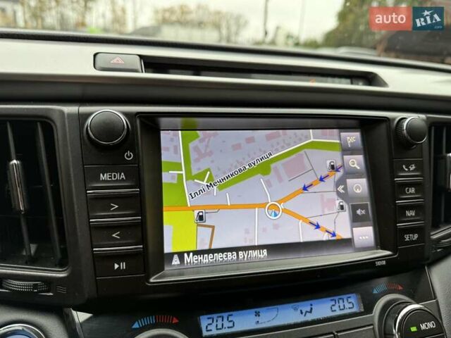 Белый Тойота РАВ 4, объемом двигателя 2.49 л и пробегом 98 тыс. км за 23999 $, фото 79 на Automoto.ua