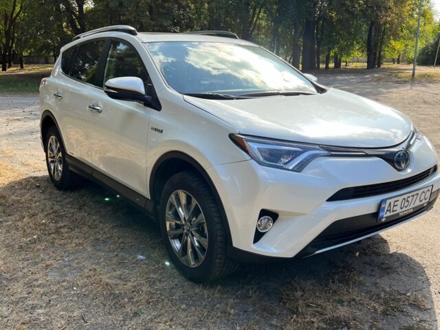 Білий Тойота РАВ 4, об'ємом двигуна 2.5 л та пробігом 80 тис. км за 25000 $, фото 2 на Automoto.ua