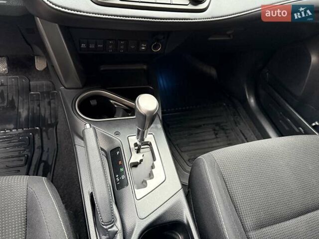 Белый Тойота РАВ 4, объемом двигателя 2.49 л и пробегом 98 тыс. км за 23999 $, фото 75 на Automoto.ua