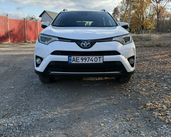 Білий Тойота РАВ 4, об'ємом двигуна 2.49 л та пробігом 150 тис. км за 22500 $, фото 1 на Automoto.ua