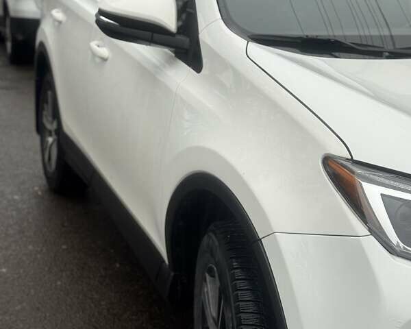 Белый Тойота РАВ 4, объемом двигателя 2.49 л и пробегом 119 тыс. км за 19000 $, фото 33 на Automoto.ua