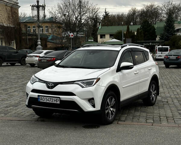 Білий Тойота РАВ 4, об'ємом двигуна 2.49 л та пробігом 163 тис. км за 18000 $, фото 8 на Automoto.ua