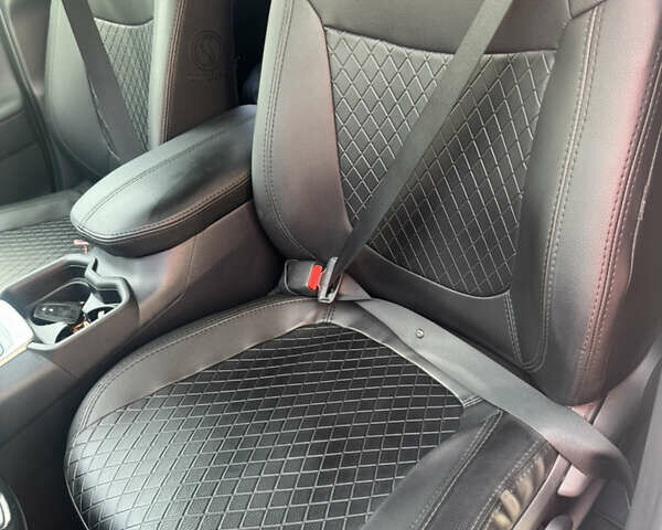 Белый Тойота РАВ 4, объемом двигателя 2.49 л и пробегом 140 тыс. км за 27000 $, фото 16 на Automoto.ua