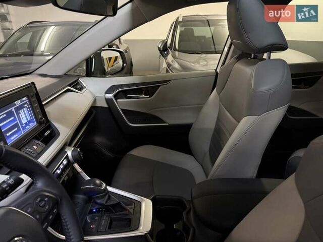 Білий Тойота РАВ 4, об'ємом двигуна 2.49 л та пробігом 33 тис. км за 27900 $, фото 22 на Automoto.ua