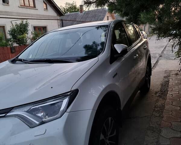 Белый Тойота РАВ 4, объемом двигателя 2.5 л и пробегом 110 тыс. км за 23500 $, фото 2 на Automoto.ua