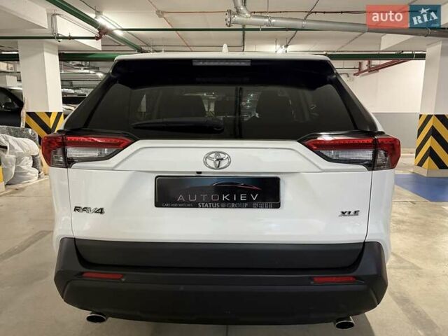 Білий Тойота РАВ 4, об'ємом двигуна 2.49 л та пробігом 33 тис. км за 27900 $, фото 8 на Automoto.ua