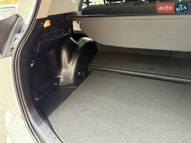 Белый Тойота РАВ 4, объемом двигателя 2.49 л и пробегом 98 тыс. км за 23999 $, фото 53 на Automoto.ua