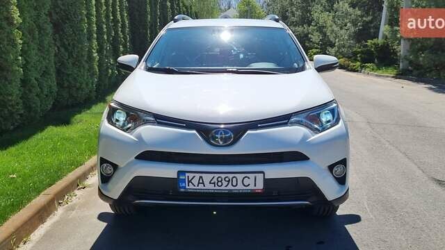 Білий Тойота РАВ 4, об'ємом двигуна 2.49 л та пробігом 53 тис. км за 22800 $, фото 6 на Automoto.ua