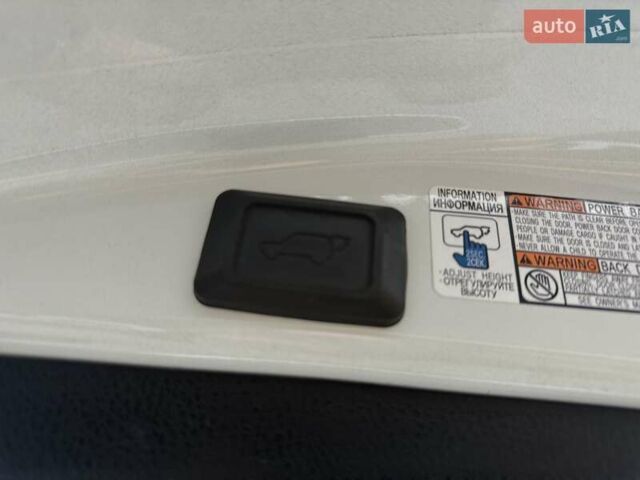 Белый Тойота РАВ 4, объемом двигателя 2.5 л и пробегом 117 тыс. км за 24300 $, фото 72 на Automoto.ua