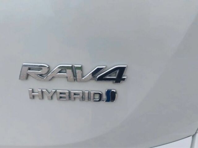 Білий Тойота РАВ 4, об'ємом двигуна 0 л та пробігом 140 тис. км за 12800 $, фото 4 на Automoto.ua