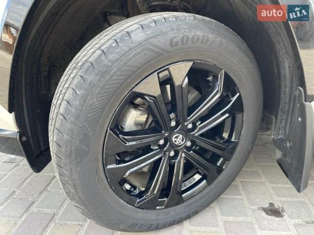 Белый Тойота РАВ 4, объемом двигателя 2.5 л и пробегом 113 тыс. км за 30500 $, фото 4 на Automoto.ua