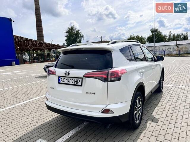 Белый Тойота РАВ 4, объемом двигателя 2 л и пробегом 171 тыс. км за 19999 $, фото 29 на Automoto.ua