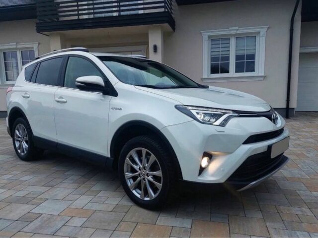 Білий Тойота РАВ 4, об'ємом двигуна 0 л та пробігом 140 тис. км за 12800 $, фото 1 на Automoto.ua