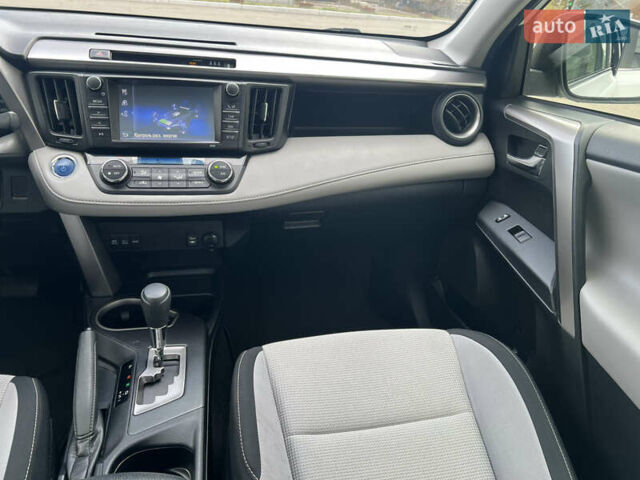 Белый Тойота РАВ 4, объемом двигателя 2.49 л и пробегом 154 тыс. км за 19400 $, фото 26 на Automoto.ua