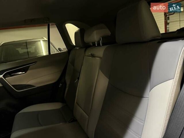 Білий Тойота РАВ 4, об'ємом двигуна 2.49 л та пробігом 33 тис. км за 27900 $, фото 42 на Automoto.ua