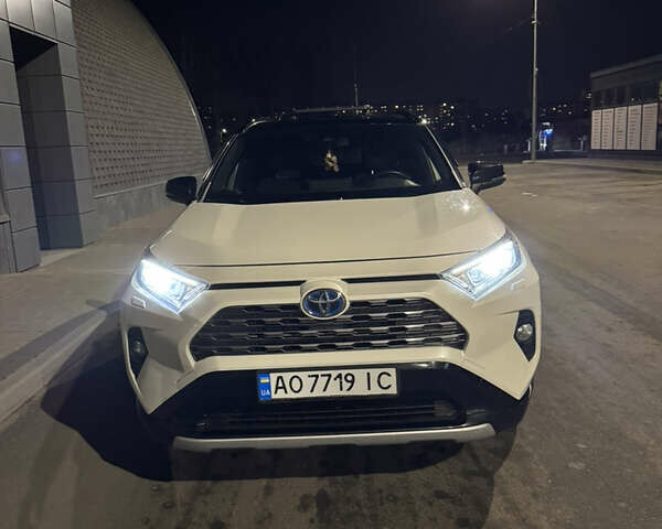 Белый Тойота РАВ 4, объемом двигателя 2.49 л и пробегом 120 тыс. км за 26000 $, фото 8 на Automoto.ua